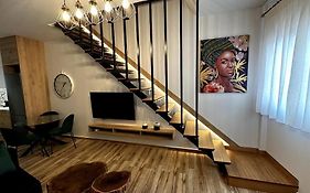 Ethra Suite 1